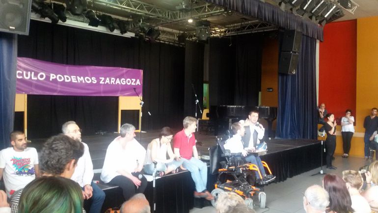 Juan Carlos Monedero, durante su intervención en el debate sobre la democracia, con Pablo Echenique y Pedro Santisteve, entre otros responsables de Podemos, como Pedro Arrojo, candidato número 1 en la lista de Unidos Podemos por la provincia de Zaragoza Juan Carlos Monedero, durante su intervención en el debate sobre la democracia, con Pablo Echenique y Pedro Santisteve, entre otros responsables de Podemos, como Pedro Arrojo, candidato número 1 en la lista de Unidos Podemos por la provincia de Zaragoza