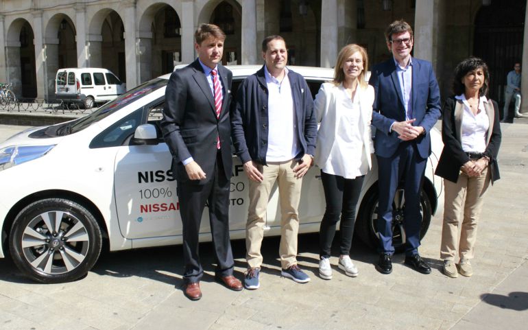 Vitoria tendrá un taxi eléctrico Vitoria tendrá un taxi eléctrico