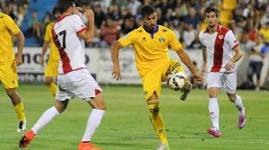 Forniés se vistió la camiseta del Alcorcón en una pretemporada Forniés se vistió la camiseta del Alcorcón en una pretemporada
