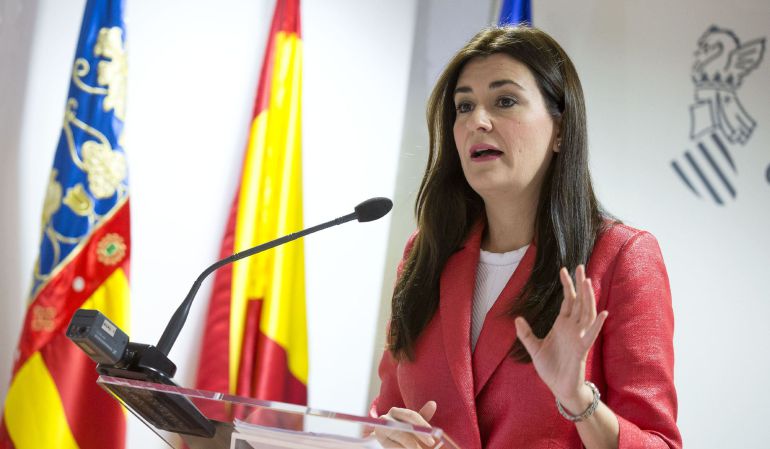 El exgerente del hospital presenta un informe en el que detalla irregularidades y que tenía custodiado en una notaria El exgerente del hospital presenta un informe en el que detalla irregularidades y que tenía custodiado en una notaria