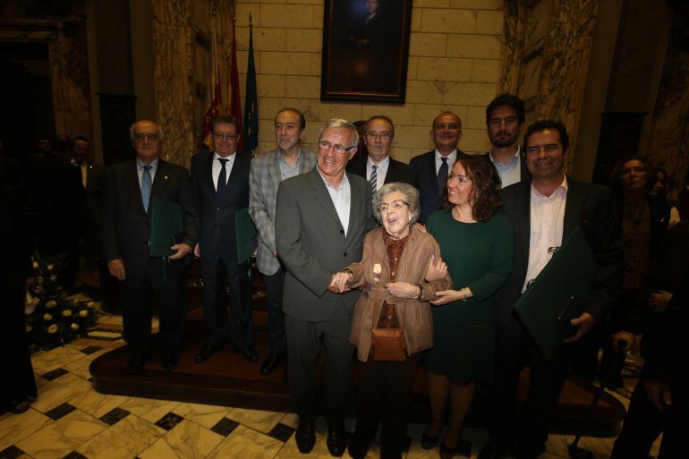 Entrega de las distinciones y honores municipales el pasado 9 d'Octubre Entrega de las distinciones y honores municipales el pasado 9 d'Octubre