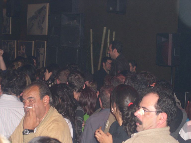 En el bar de la esquina En el bar de la esquina