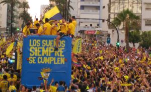 Cádiz festeja el ascenso en la calle Cádiz festeja el ascenso en la calle