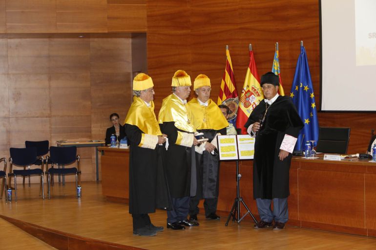 Acto de Investidura como Doctor Honoris Causa de Francisco Ivorra Acto de Investidura como Doctor Honoris Causa de Francisco Ivorra