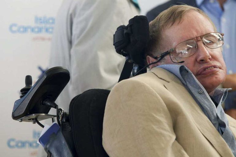 El científico Stephen Hawking a su llegada a Tenerife. El científico Stephen Hawking a su llegada a Tenerife.