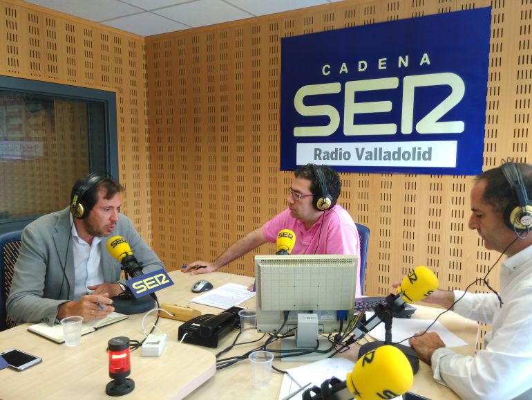 Óscar Puente propone la abstención del PSOE para facilitar el Gobierno de Rajoy Óscar Puente propone la abstención del PSOE para facilitar el Gobierno de Rajoy