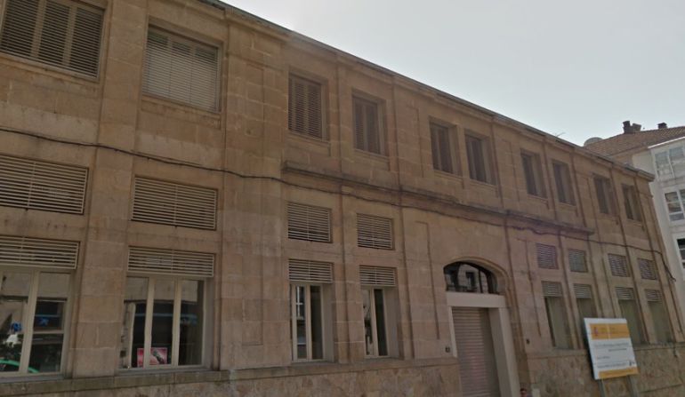 La plaza ha permanecido cerrada desde que acabaron las obras de remodelación La plaza ha permanecido cerrada desde que acabaron las obras de remodelación