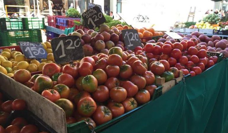 El tomate es uno de los reyes de la mesa en verano, presente en infinidad de platos El tomate es uno de los reyes de la mesa en verano, presente en infinidad de platos