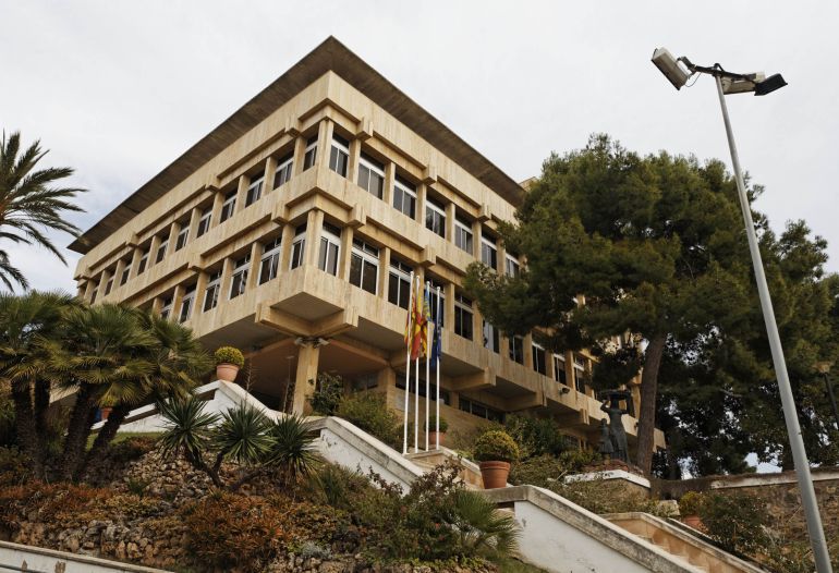 BENICÀSSIM: El Ayuntamiento no prevé cancelar el contrato con CGI BENICÀSSIM: El Ayuntamiento no prevé cancelar el contrato con CGI