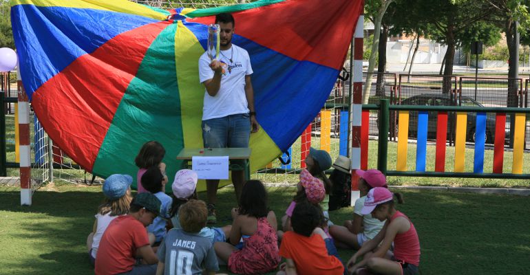 Colonias Urbanas de verano en un centro público de Tres Cantos Colonias Urbanas de verano en un centro público de Tres Cantos