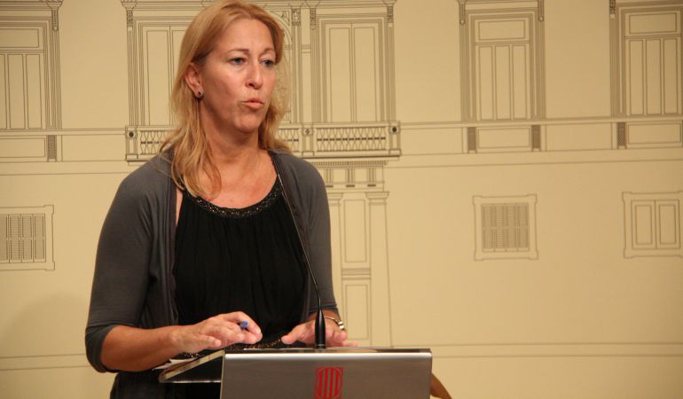 La portaveu del Govern, Neus Munté, en roda de premsa el 7 de juliol de 2016. La portaveu del Govern, Neus Munté, en roda de premsa el 7 de juliol de 2016.