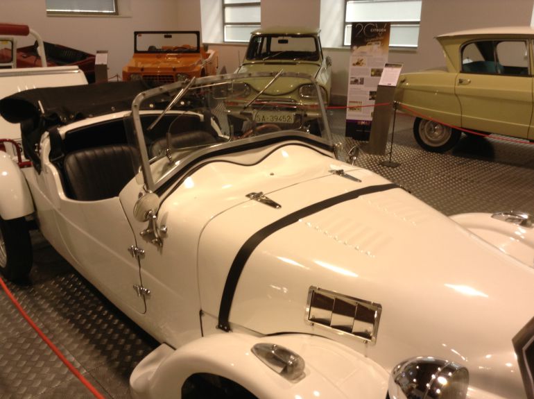 Una evocación al automóvil y al transporte en Salamanca Una evocación al automóvil y al transporte en Salamanca