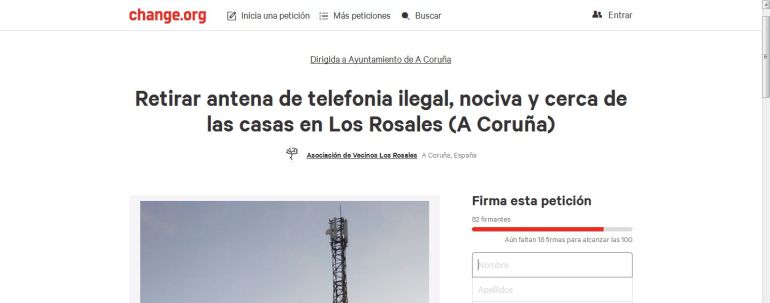 Recogida de firmas de vecinos de Los Rosales Recogida de firmas de vecinos de Los Rosales