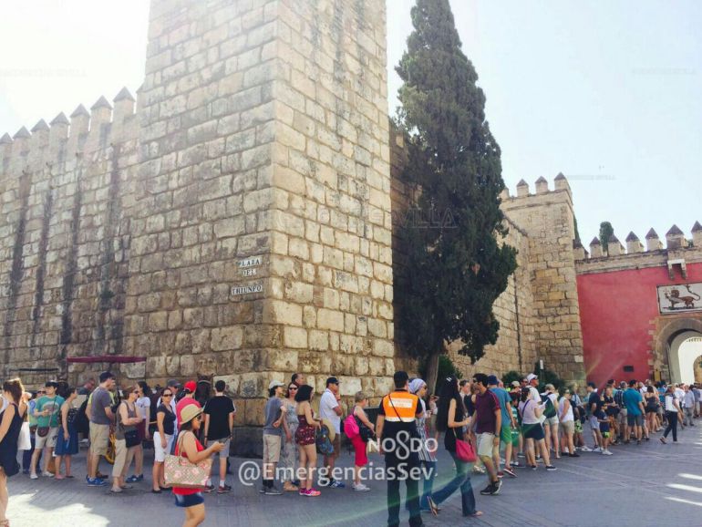 Dispositivo especial por el calor en las inmediaciones del Real Alcázar Dispositivo especial por el calor en las inmediaciones del Real Alcázar