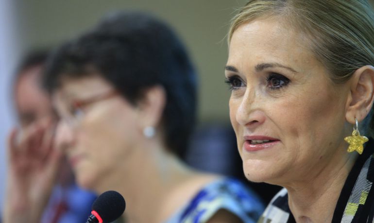 La presidenta de la Comunidad de Madrid, Cristina Cifuentes, participa en la conferencia "Un tiempo nuevo: el reto del consenso" La presidenta de la Comunidad de Madrid, Cristina Cifuentes, participa en la conferencia "Un tiempo nuevo: el reto del consenso"