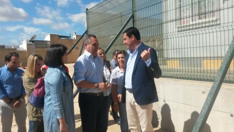 La crisis del PP de Sevilla cierra en falso tras la suspensión del comité ejecutivo La crisis del PP de Sevilla cierra en falso tras la suspensión del comité ejecutivo