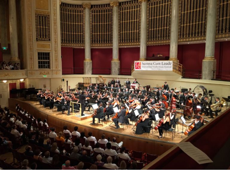 Actuación de la Orquesta de Jóvenes de la Provincia de Alicante en el Festival Summa Cum Laude Actuación de la Orquesta de Jóvenes de la Provincia de Alicante en el Festival Summa Cum Laude