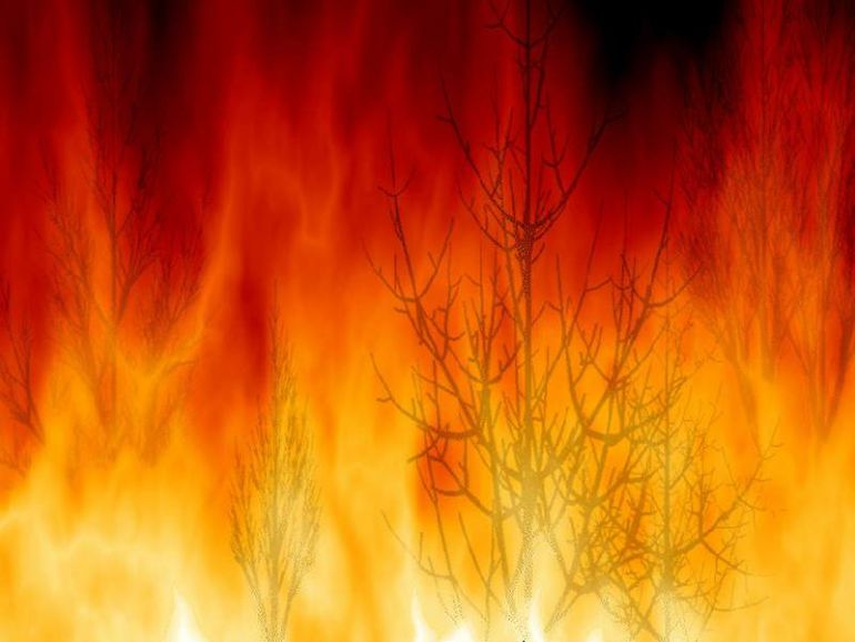 Incendio forestal, heridos: Heridos cinco brigadistas en un incendio en Ribas de Sil Incendio forestal, heridos: Heridos cinco brigadistas en un incendio en Ribas de Sil