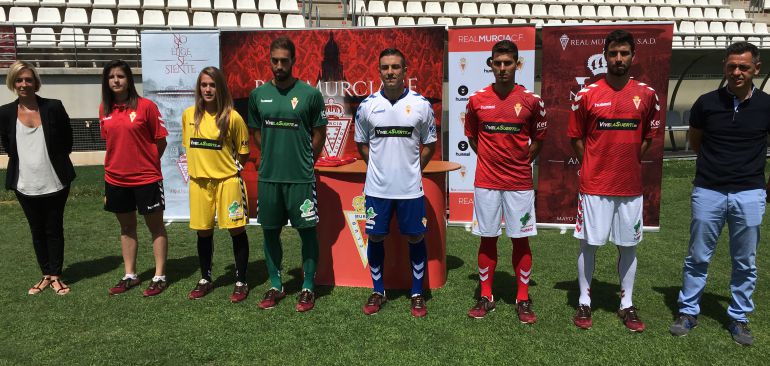 El Real Murcia no dejará salir a Chavero sin oferta y ultima la rescisión de Eddy El Real Murcia no dejará salir a Chavero sin oferta y ultima la rescisión de Eddy