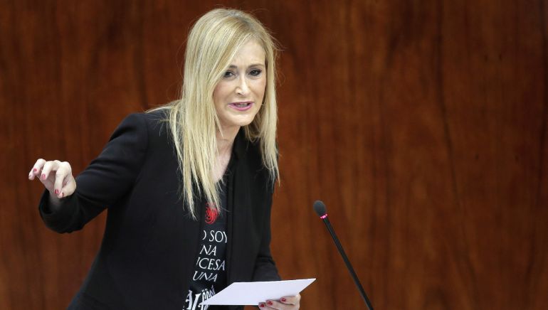La presidenta de la Comunidad de Madrid, Cristina Cifuentes, durante su intervención en la sesión de control del pleno de la Asamblea de Madrid La presidenta de la Comunidad de Madrid, Cristina Cifuentes, durante su intervención en la sesión de control del pleno de la Asamblea de Madrid