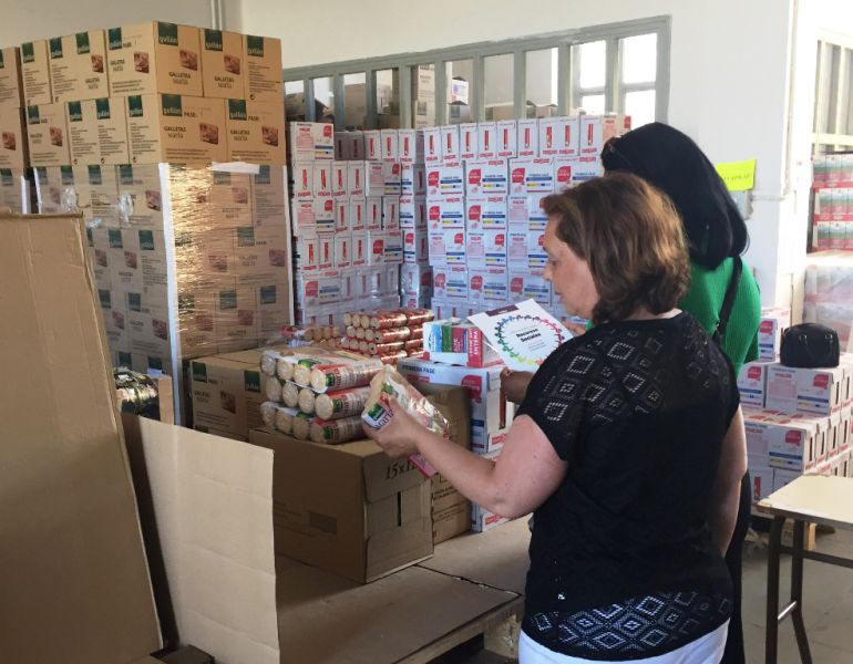 El Ayuntamiento cubre las necesidades alimenticias de más de 3.000 leoneses en la primera mitad del año El Ayuntamiento cubre las necesidades alimenticias de más de 3.000 leoneses en la primera mitad del año