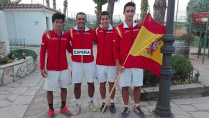 Carlos Sánchez Jover (primero por la Izda.) con la Selecc. Española cadete Carlos Sánchez Jover (primero por la Izda.) con la Selecc. Española cadete