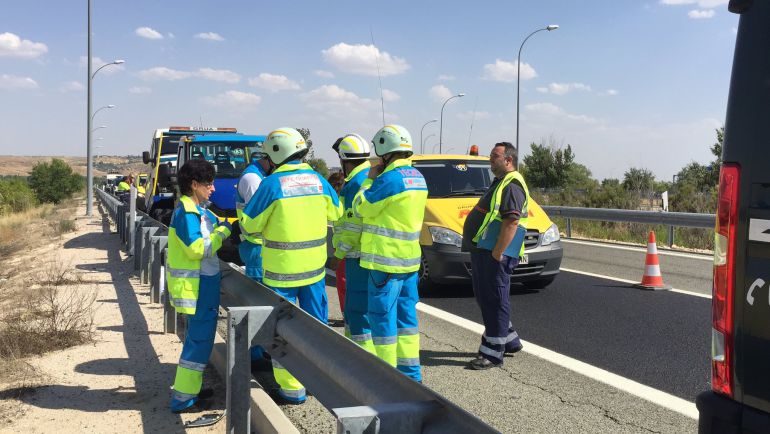 Muere atropellado un gruista cuando auxiliaba a furgoneta averiada en la M-50 Muere atropellado un gruista cuando auxiliaba a furgoneta averiada en la M-50