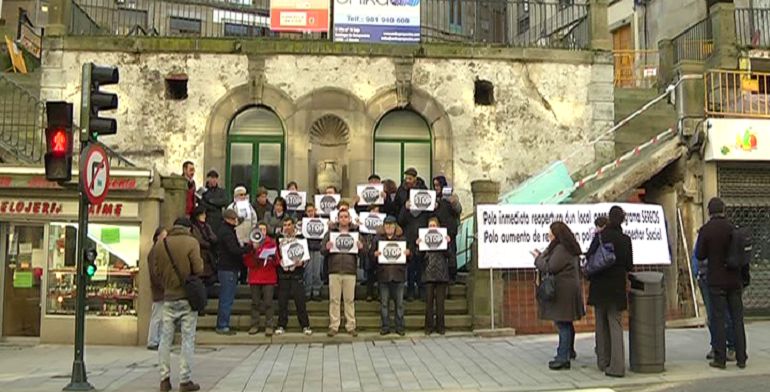 Una protesta de los colectivos sociales para reivindicar el programa Sereos Una protesta de los colectivos sociales para reivindicar el programa Sereos