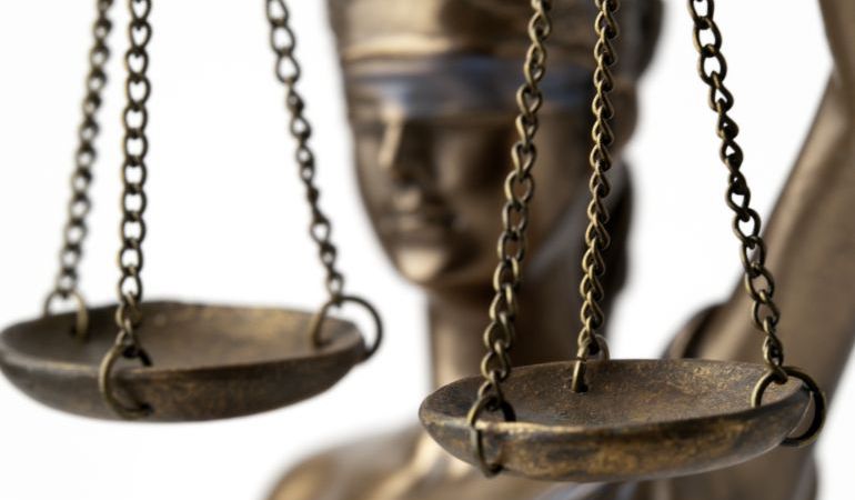 La prova d’accés a l’advocacia ja es pot fer en català: La prova d’accés a l’advocacia ja es pot fer en català La prova d’accés a l’advocacia ja es pot fer en català: La prova d’accés a l’advocacia ja es pot fer en català