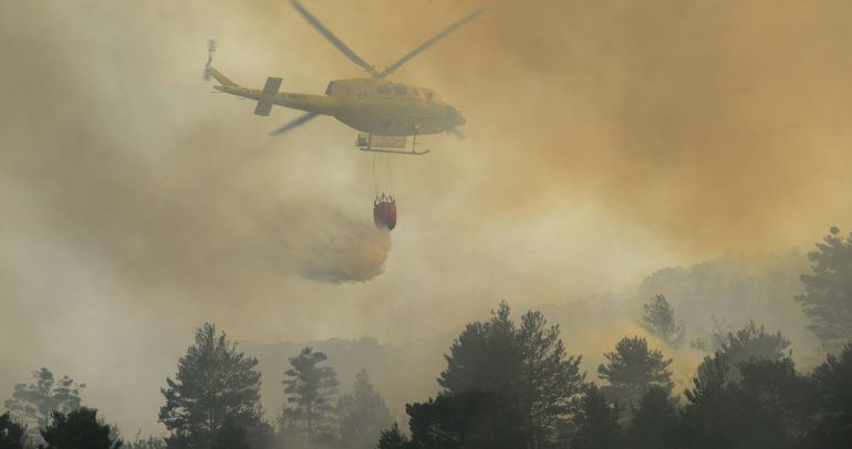 Ya extinguido el incendio en Montemayor del Río Ya extinguido el incendio en Montemayor del Río
