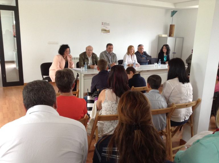 Entrega de premios do I Concurso de Redacción Xornalística Mariña Folgueira, en agosto de 2015 Entrega de premios do I Concurso de Redacción Xornalística Mariña Folgueira, en agosto de 2015