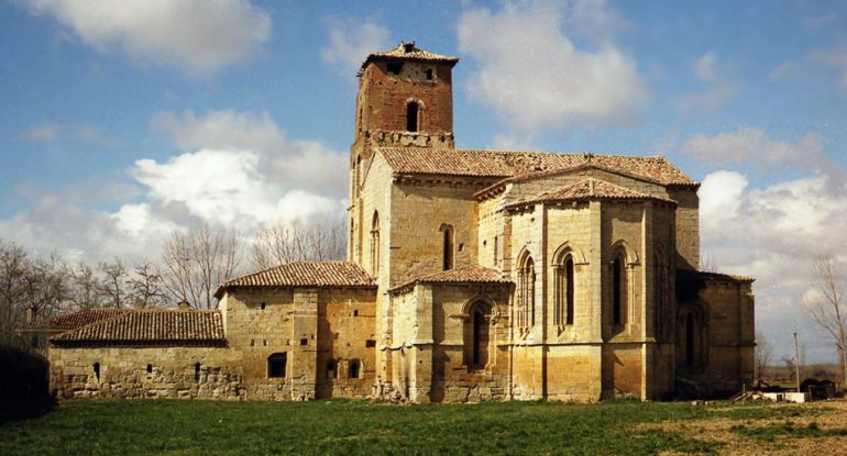 Monasterio de Santa Cruz de la Zarza en Ribas de Campos (Palencia) Monasterio de Santa Cruz de la Zarza en Ribas de Campos (Palencia)