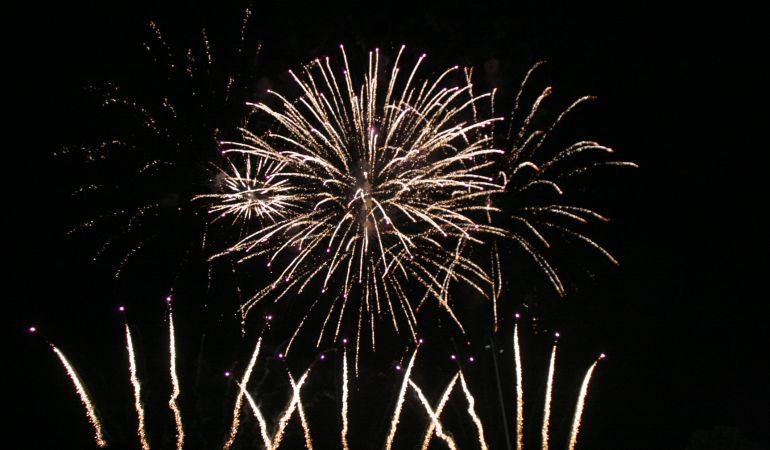 Los fuegos artificiales no faltarán en las fiestas Los fuegos artificiales no faltarán en las fiestas