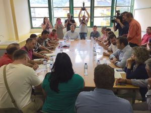 Reuinión entre representantes del PSOE y el comité de Minera Astur Leonesa Reuinión entre representantes del PSOE y el comité de Minera Astur Leonesa