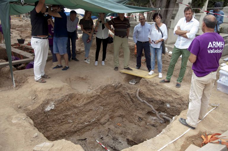 Recuperados 132 cuerpos de fusilados en el cementerio del Carmen