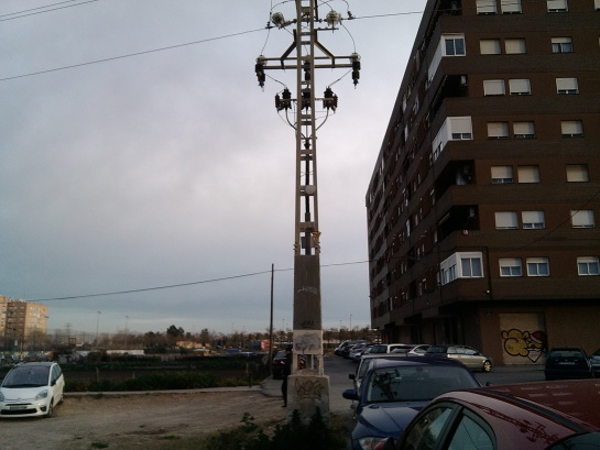 Esquerra Unida pide al tripartito que revise las torres de alta tensión Esquerra Unida pide al tripartito que revise las torres de alta tensión