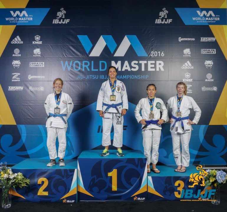 Pilar Romero subió a lo más alto del podio Pilar Romero subió a lo más alto del podio