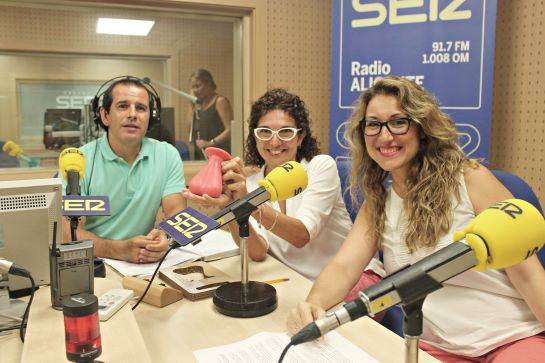 Lucía de la Vega y Almudena Richart, de Imaginarte, con el complemento protésico NiceBalls Lucía de la Vega y Almudena Richart, de Imaginarte, con el complemento protésico NiceBalls