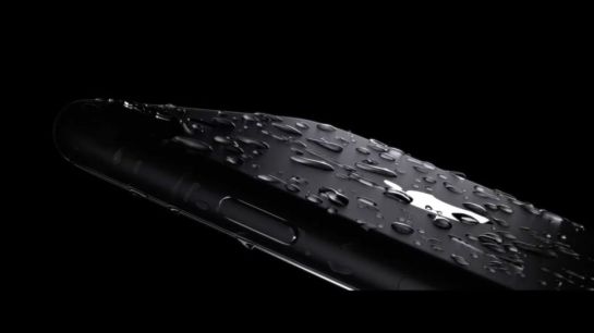 El nuevo iPhone 7 será impermeable. El nuevo iPhone 7 será impermeable.