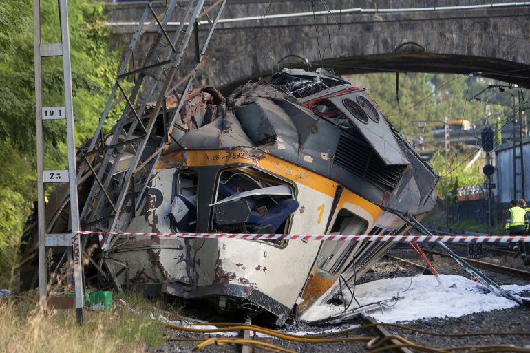 Descarrila un tren en las inmediaciones de la estación de tren de O Porriño (Pontevedra). Descarrila un tren en las inmediaciones de la estación de tren de O Porriño (Pontevedra).
