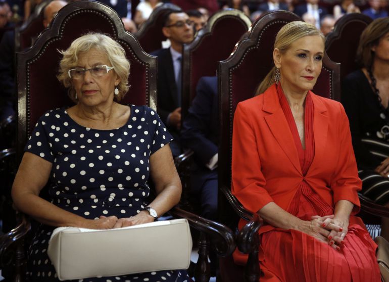 GRA115. MADRID, 06-09-2016.- La alcaldesa de Madrid, Manuela Carmena (i), y la presidenta de la Comunidad de Madrid, Cristina Cifuentes (d), durante la ceremonia de apertura del Año Judicial que preside el rey Felipe VI, esta mañana en la sede del Tribunal Supremo. EFE-Angel Díaz ***POOL*** GRA115. MADRID, 06-09-2016.- La alcaldesa de Madrid, Manuela Carmena (i), y la presidenta de la Comunidad de Madrid, Cristina Cifuentes (d), durante la ceremonia de apertura del Año Judicial que preside el rey Felipe VI, esta mañana en la sede del Tribunal Supremo. EFE-Angel Díaz ***POOL***