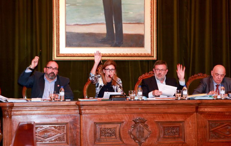 Debate estado de la ciudad: El empleo, la vivienda y la gestión de las fiestas centran el debate de la ciudad Debate estado de la ciudad: El empleo, la vivienda y la gestión de las fiestas centran el debate de la ciudad