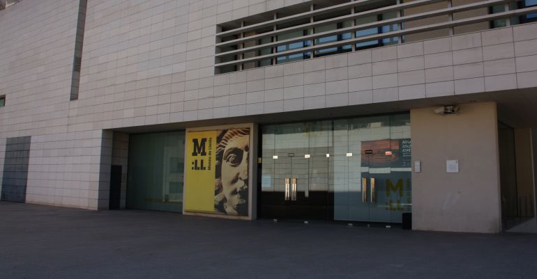 La Junta de Museus rebutja descatalogar les obres de Sixena: La Junta de Museus rebutja descatalogar les obres de Sixena La Junta de Museus rebutja descatalogar les obres de Sixena: La Junta de Museus rebutja descatalogar les obres de Sixena