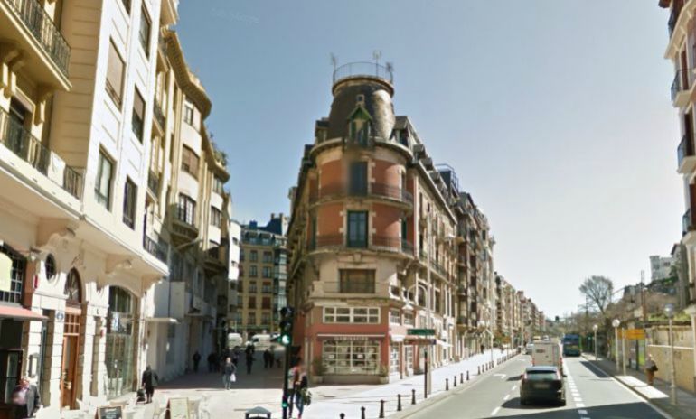 Fotografía del edificio Miracruz 19 en el barrio de Gros, Donostia Fotografía del edificio Miracruz 19 en el barrio de Gros, Donostia