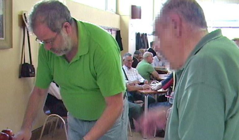ACUMAFU vuelve a poner en marcha su campaña informativa para los que se sientan abandonados y quieran desheredar a sus familiares. ACUMAFU vuelve a poner en marcha su campaña informativa para los que se sientan abandonados y quieran desheredar a sus familiares.