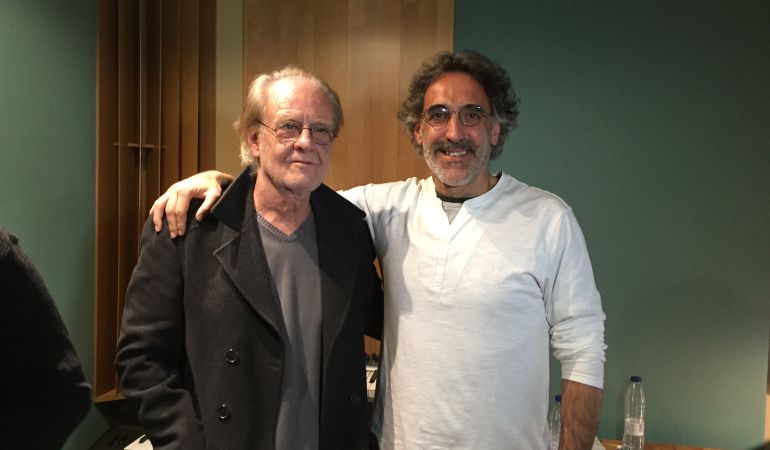 Aute, junto a Rafa Sánchez, en su grabación para el disco contra la violencia machista que prepara nuestro colaborador. Aute, junto a Rafa Sánchez, en su grabación para el disco contra la violencia machista que prepara nuestro colaborador.