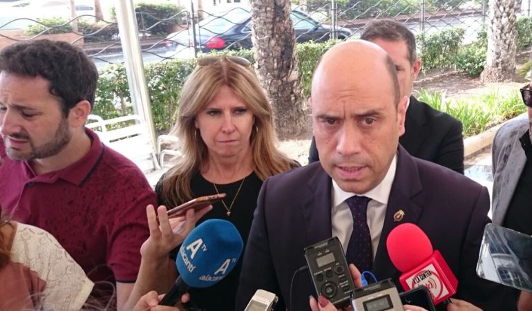 Gabriel Echávarri, alcalde de Alicante Gabriel Echávarri, alcalde de Alicante