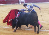Puerta grande para el Fandi y López Simón en la corrida de Feria de Hellín