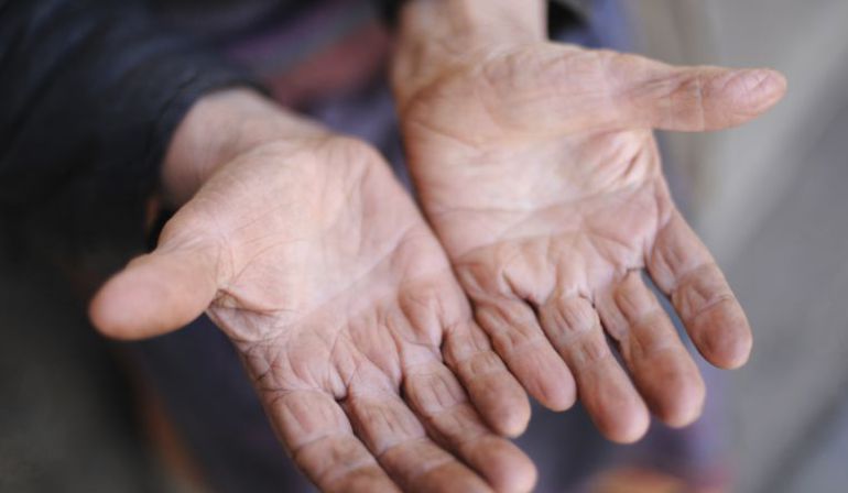Informe anual sobre la pobreza en la Comunitat: Uno de cada cinco hogares valencianos sigue bajo el umbral de la pobreza Informe anual sobre la pobreza en la Comunitat: Uno de cada cinco hogares valencianos sigue bajo el umbral de la pobreza