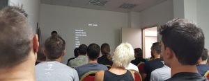 Momento de la reunión de ciclistas, donde se intuye el calendario de 2017 con varias clásicas, Giro, Tour y Vuelta Momento de la reunión de ciclistas, donde se intuye el calendario de 2017 con varias clásicas, Giro, Tour y Vuelta